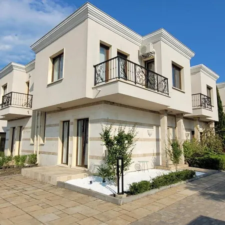 Mar Bella Holiday home
